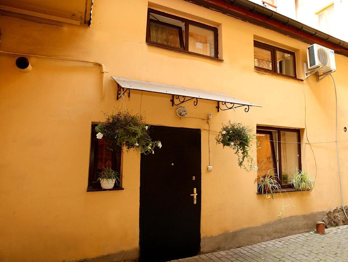 Simfonia Lwiw Lviv Exterior foto